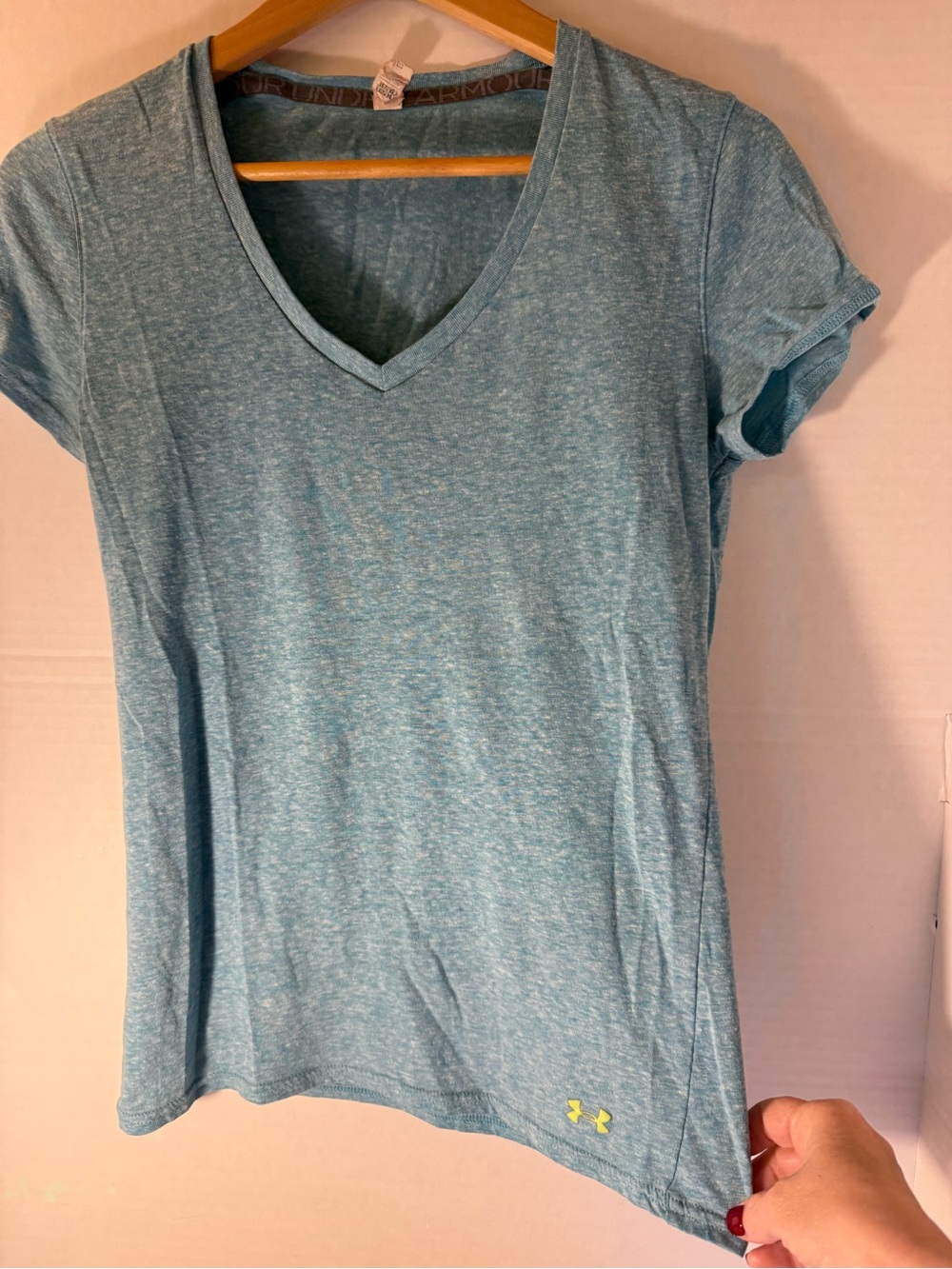 Underโ Armour Women's Heather Teal V-Neck Short Sleeve Tee